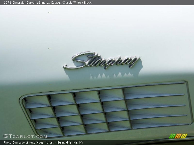 Classic White / Black 1972 Chevrolet Corvette Stingray Coupe