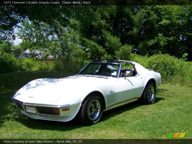 Classic White / Black 1972 Chevrolet Corvette Stingray Coupe