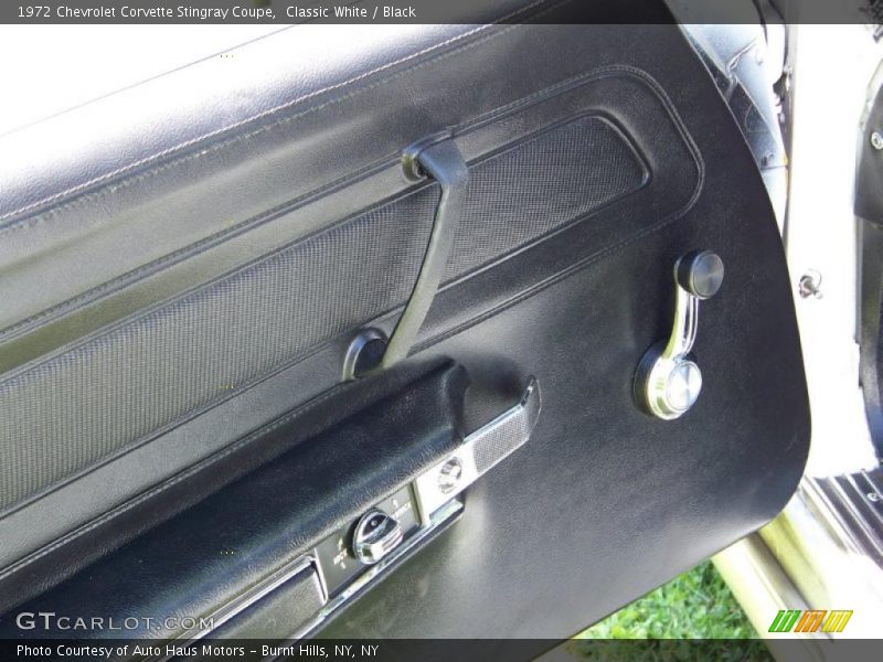 Classic White / Black 1972 Chevrolet Corvette Stingray Coupe