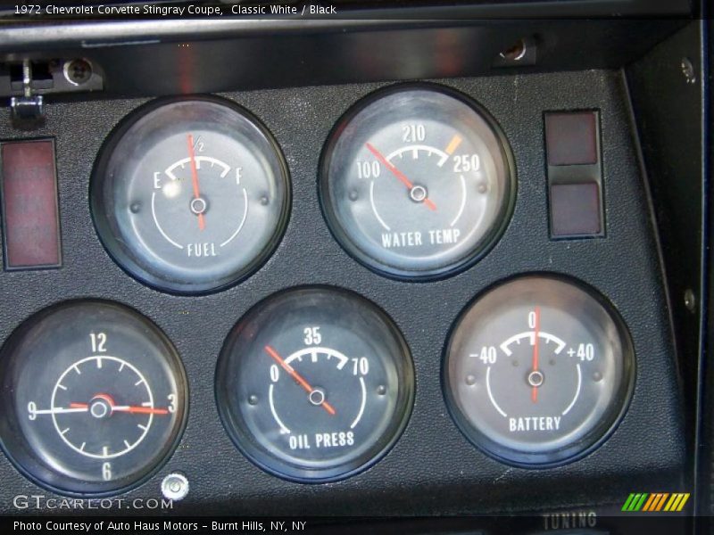 Classic White / Black 1972 Chevrolet Corvette Stingray Coupe