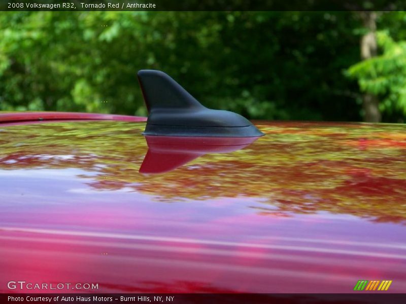 Tornado Red / Anthracite 2008 Volkswagen R32