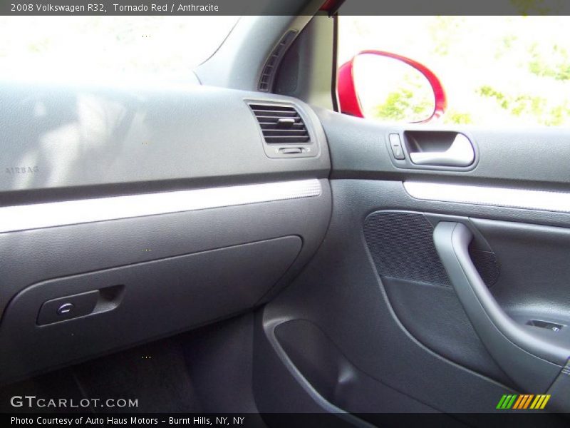 Tornado Red / Anthracite 2008 Volkswagen R32