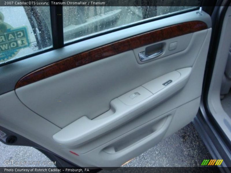 Titanium ChromaFlair / Titanium 2007 Cadillac DTS Luxury