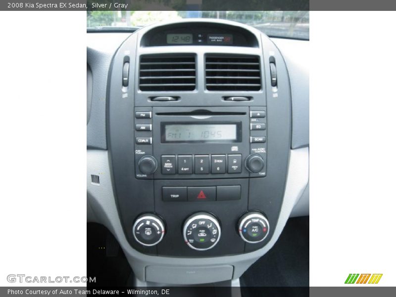 Silver / Gray 2008 Kia Spectra EX Sedan