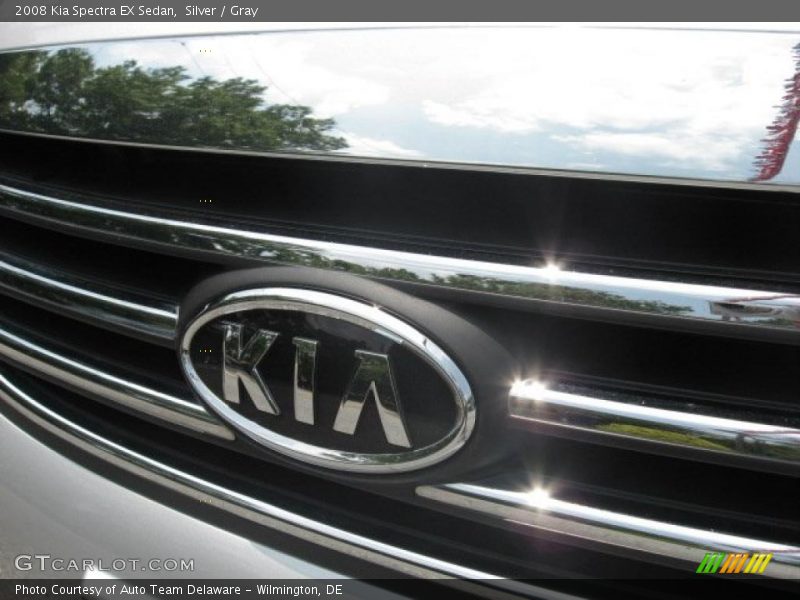 Silver / Gray 2008 Kia Spectra EX Sedan
