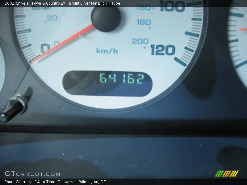 Bright Silver Metallic / Taupe 2002 Chrysler Town & Country EX