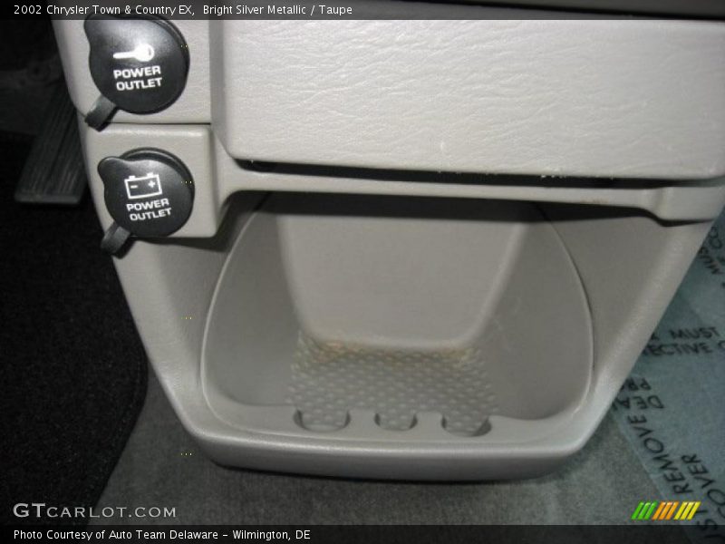 Bright Silver Metallic / Taupe 2002 Chrysler Town & Country EX