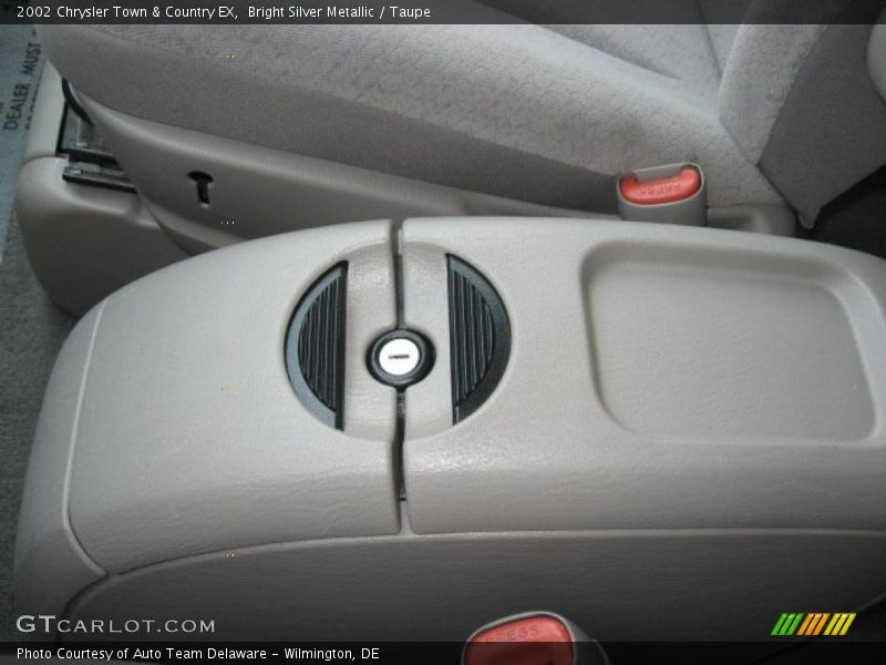 Bright Silver Metallic / Taupe 2002 Chrysler Town & Country EX