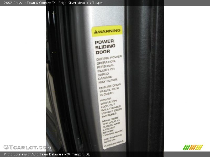 Bright Silver Metallic / Taupe 2002 Chrysler Town & Country EX
