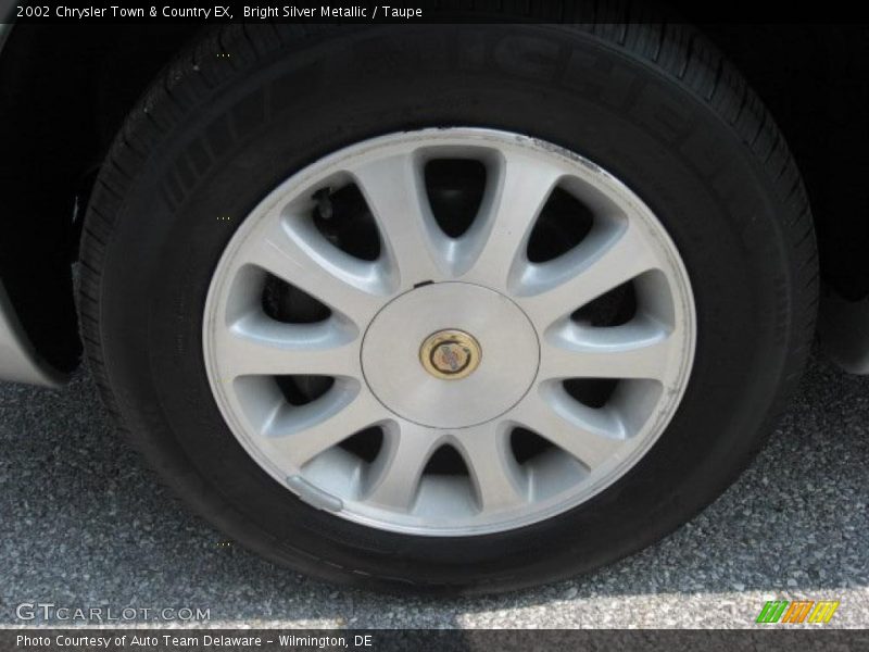 Bright Silver Metallic / Taupe 2002 Chrysler Town & Country EX