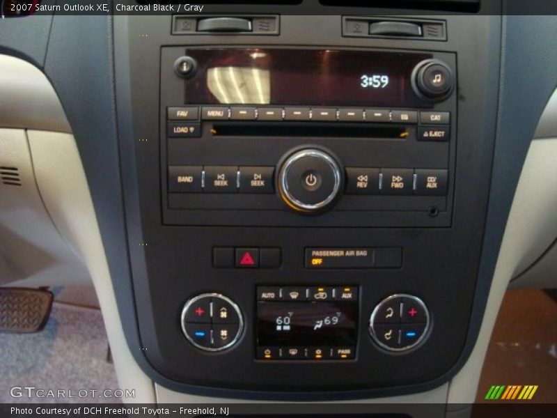 Charcoal Black / Gray 2007 Saturn Outlook XE
