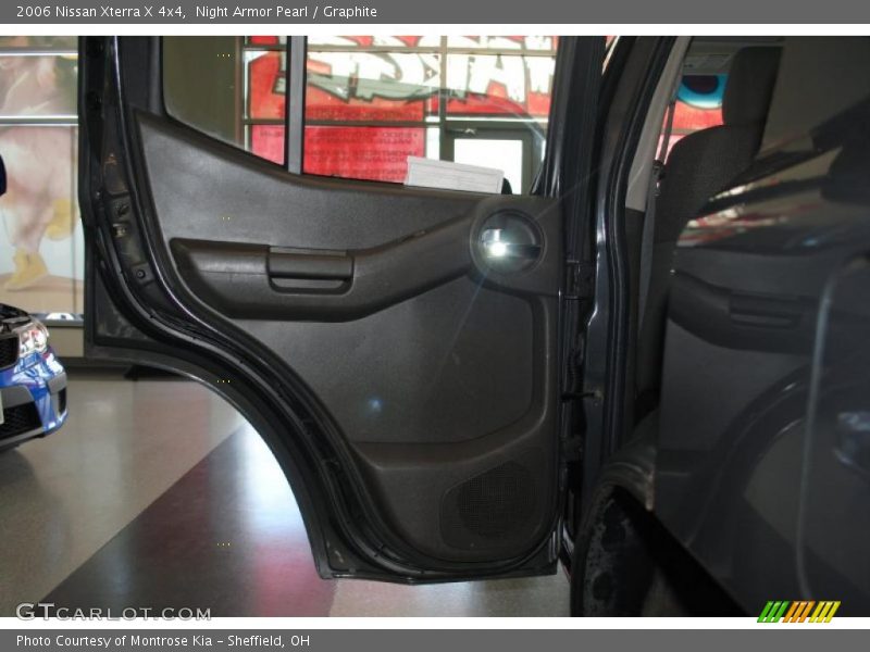 Night Armor Pearl / Graphite 2006 Nissan Xterra X 4x4