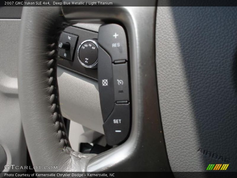 Deep Blue Metallic / Light Titanium 2007 GMC Yukon SLE 4x4