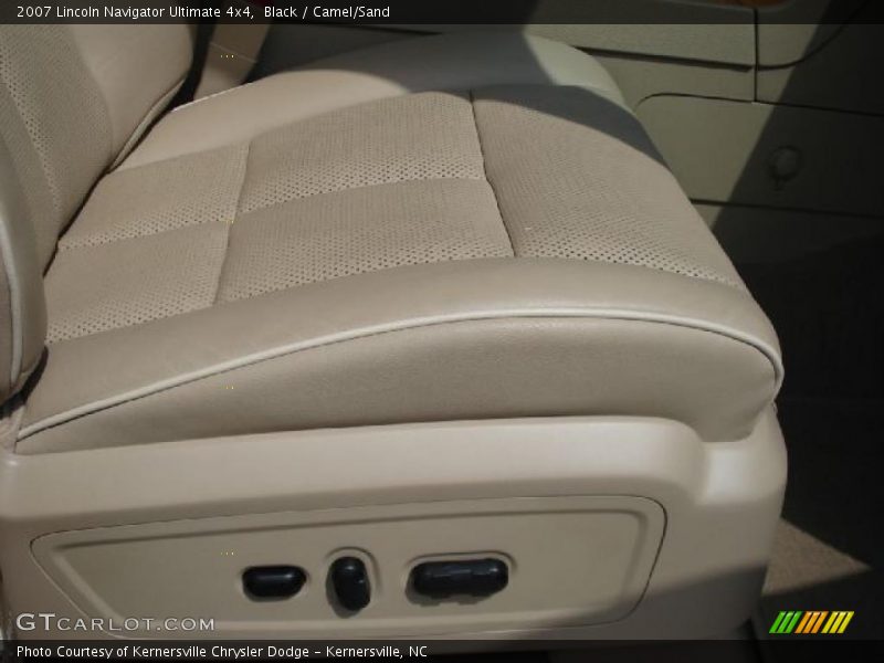 Black / Camel/Sand 2007 Lincoln Navigator Ultimate 4x4