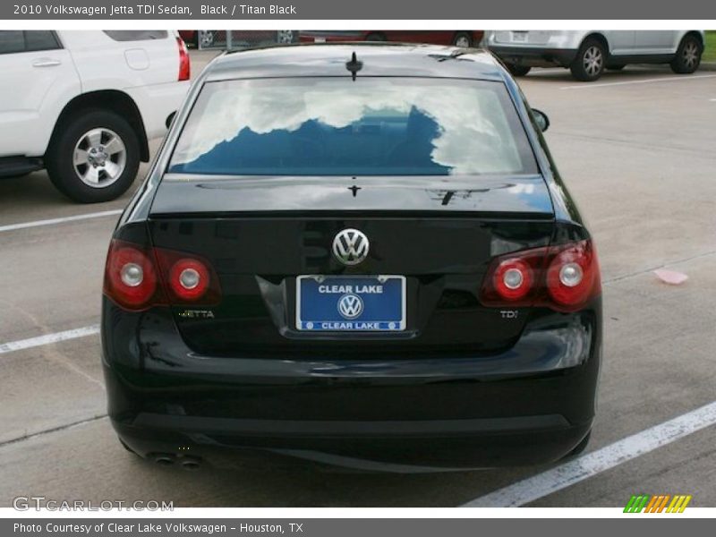 Black / Titan Black 2010 Volkswagen Jetta TDI Sedan