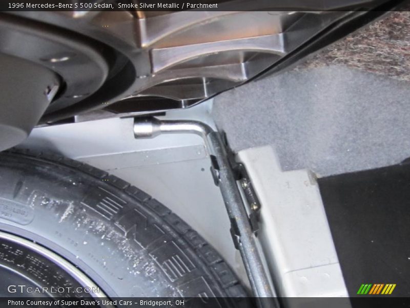 Smoke Silver Metallic / Parchment 1996 Mercedes-Benz S 500 Sedan