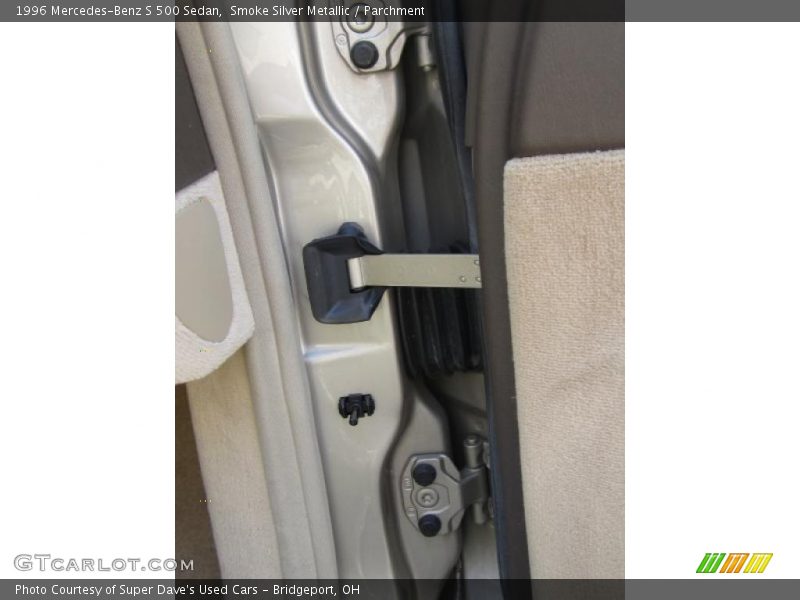 Smoke Silver Metallic / Parchment 1996 Mercedes-Benz S 500 Sedan