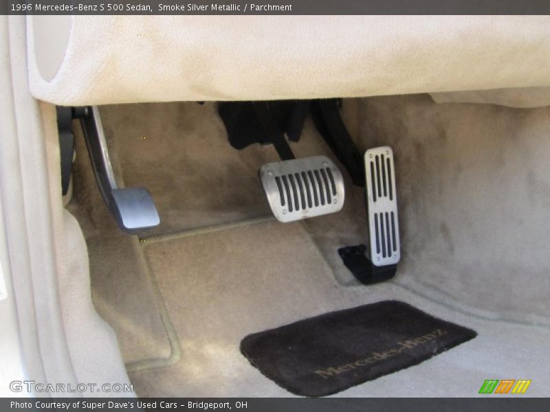 Smoke Silver Metallic / Parchment 1996 Mercedes-Benz S 500 Sedan