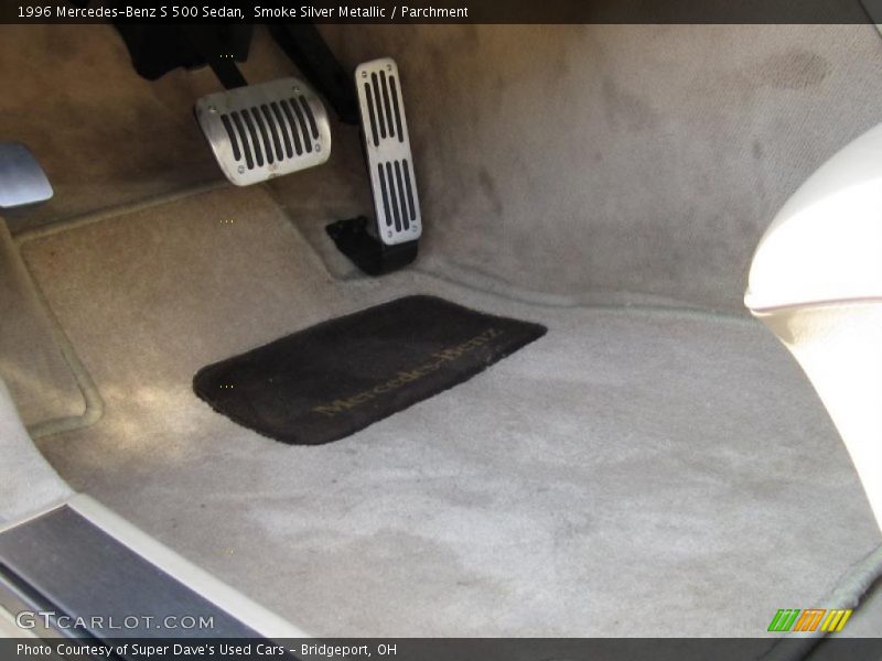 Smoke Silver Metallic / Parchment 1996 Mercedes-Benz S 500 Sedan