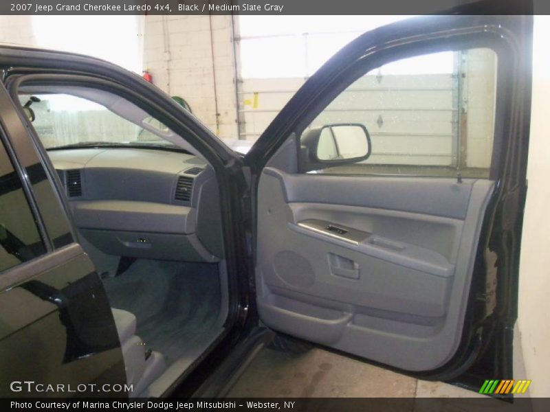 Black / Medium Slate Gray 2007 Jeep Grand Cherokee Laredo 4x4