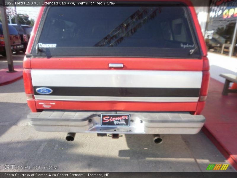 Vermillion Red / Gray 1995 Ford F150 XLT Extended Cab 4x4