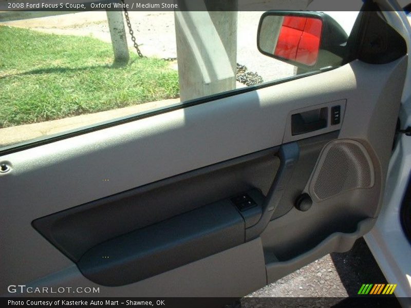 Oxford White / Medium Stone 2008 Ford Focus S Coupe
