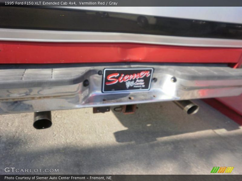 Vermillion Red / Gray 1995 Ford F150 XLT Extended Cab 4x4