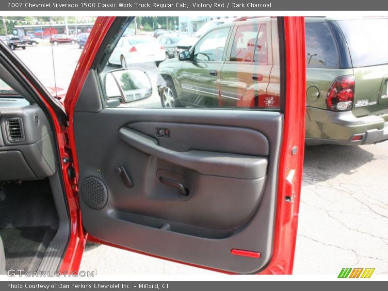 Victory Red / Dark Charcoal 2007 Chevrolet Silverado 1500 Classic Work Truck Regular Cab