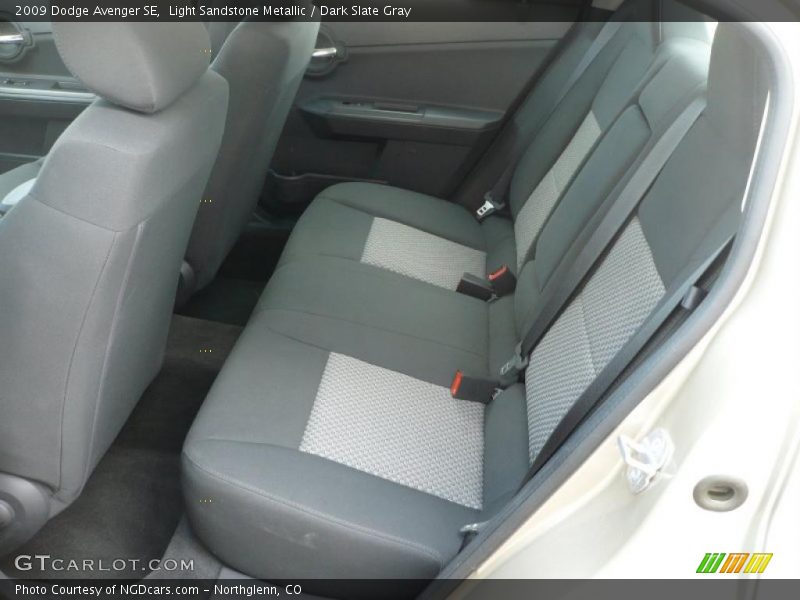 Light Sandstone Metallic / Dark Slate Gray 2009 Dodge Avenger SE