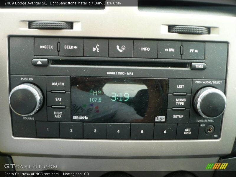 Light Sandstone Metallic / Dark Slate Gray 2009 Dodge Avenger SE