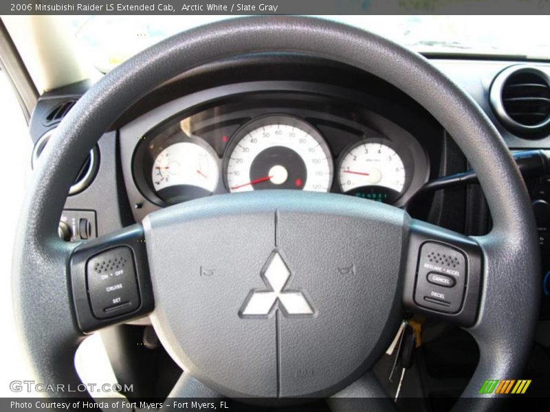 Arctic White / Slate Gray 2006 Mitsubishi Raider LS Extended Cab