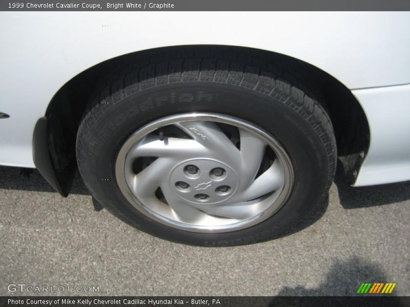 Bright White / Graphite 1999 Chevrolet Cavalier Coupe