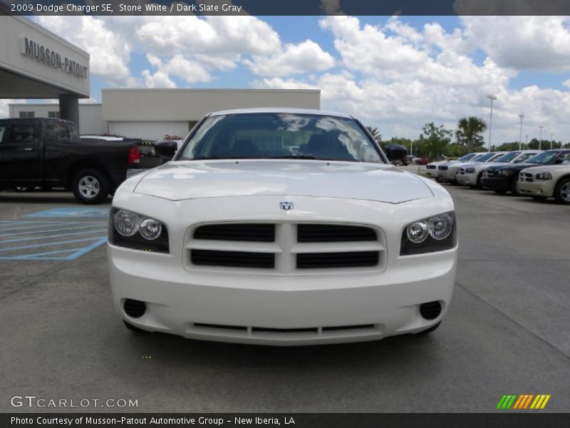 Stone White / Dark Slate Gray 2009 Dodge Charger SE