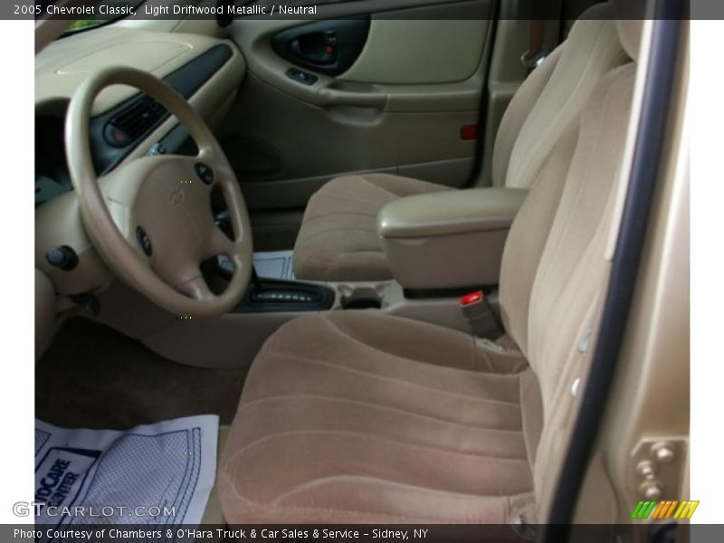 Light Driftwood Metallic / Neutral 2005 Chevrolet Classic