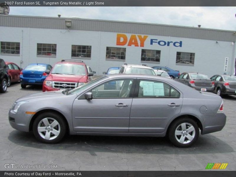 Tungsten Grey Metallic / Light Stone 2007 Ford Fusion SE