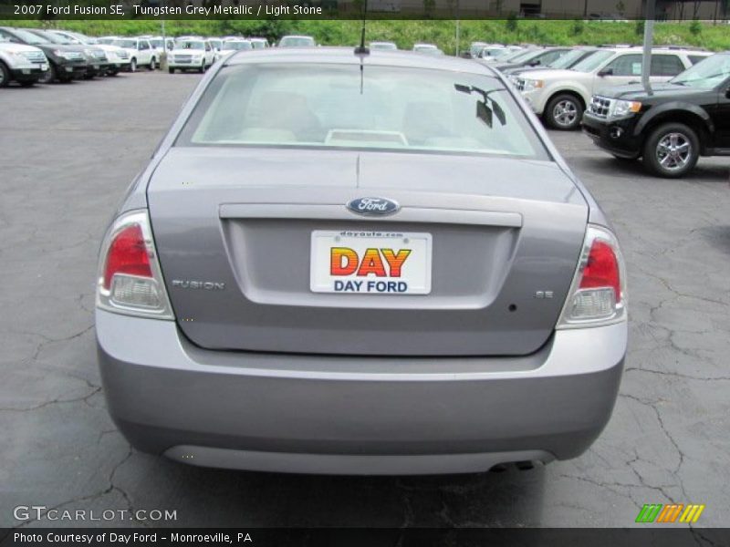 Tungsten Grey Metallic / Light Stone 2007 Ford Fusion SE