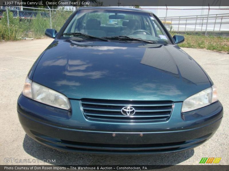Classic Green Pearl / Gray 1997 Toyota Camry LE