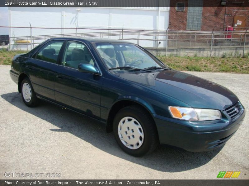 Classic Green Pearl / Gray 1997 Toyota Camry LE