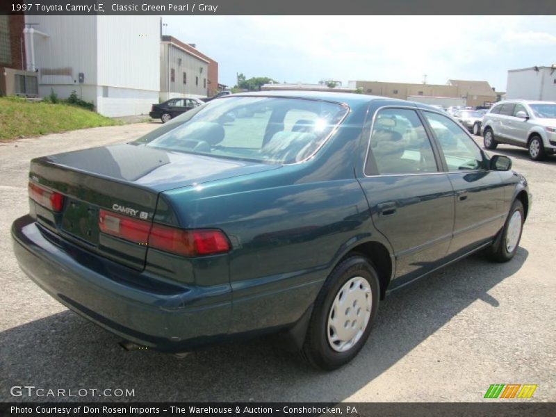 Classic Green Pearl / Gray 1997 Toyota Camry LE