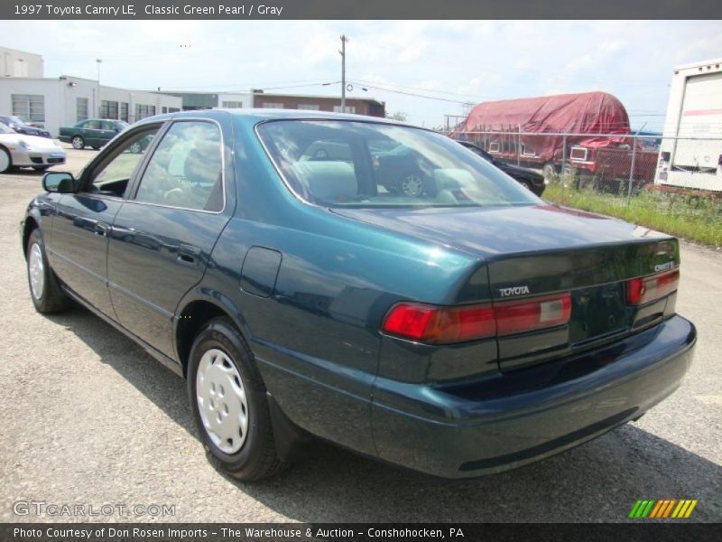 Classic Green Pearl / Gray 1997 Toyota Camry LE