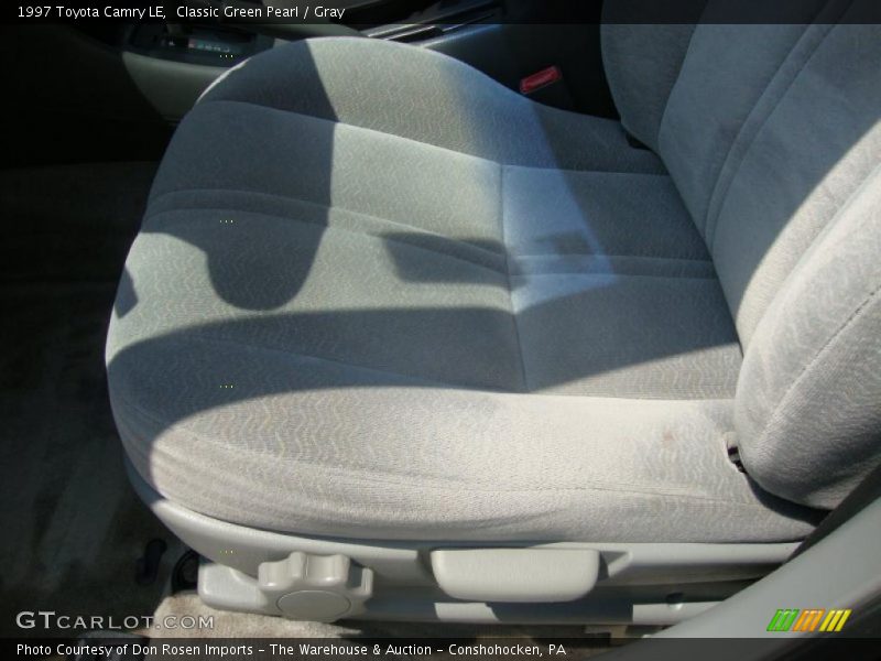 Classic Green Pearl / Gray 1997 Toyota Camry LE