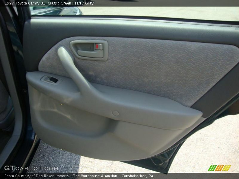 Classic Green Pearl / Gray 1997 Toyota Camry LE