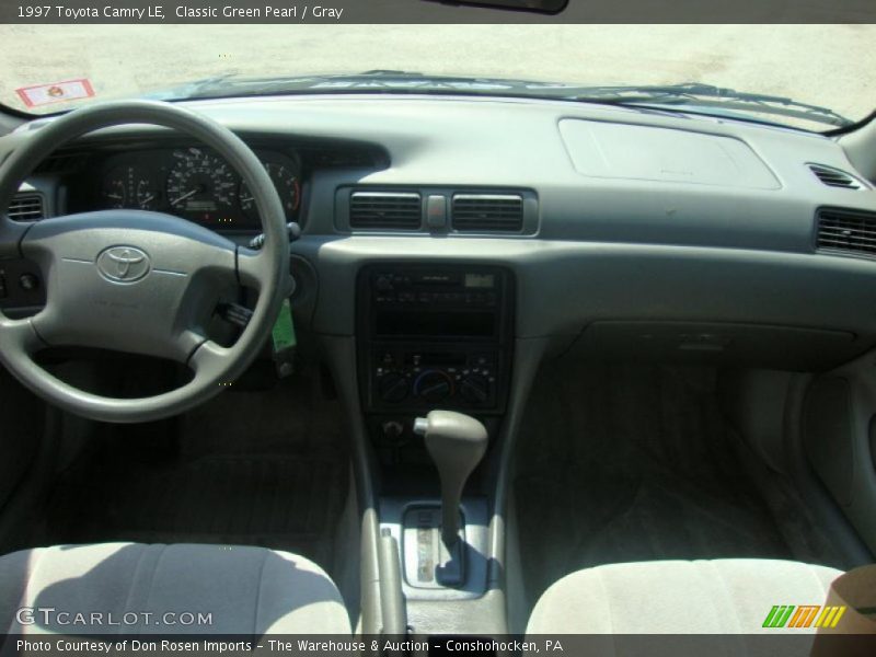 Classic Green Pearl / Gray 1997 Toyota Camry LE