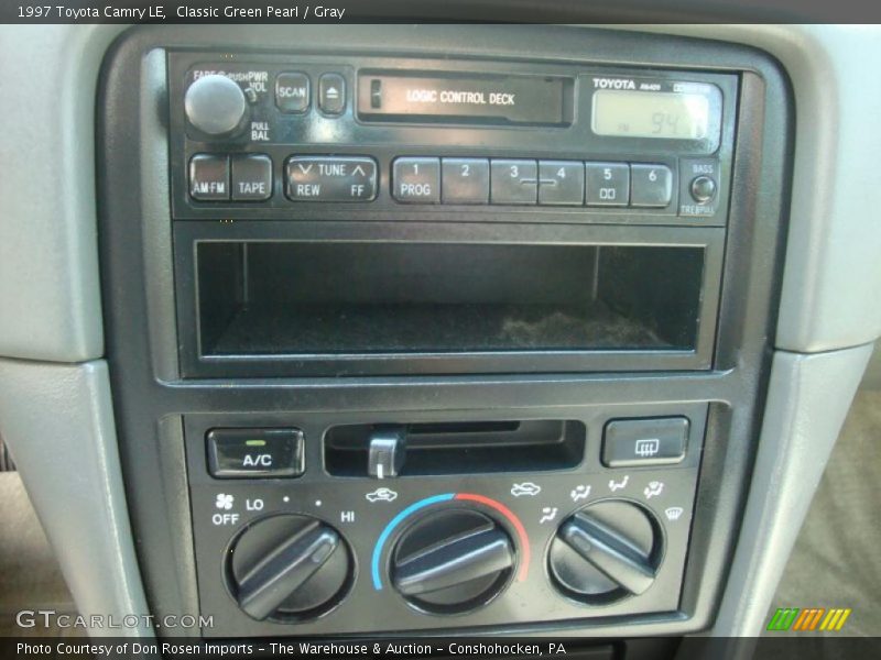 Classic Green Pearl / Gray 1997 Toyota Camry LE