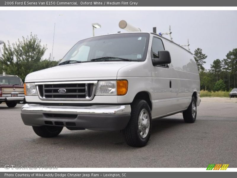 Oxford White / Medium Flint Grey 2006 Ford E Series Van E150 Commercial