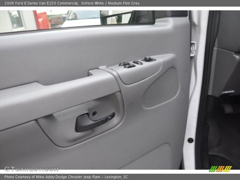 Oxford White / Medium Flint Grey 2006 Ford E Series Van E150 Commercial