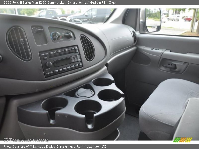 Oxford White / Medium Flint Grey 2006 Ford E Series Van E150 Commercial
