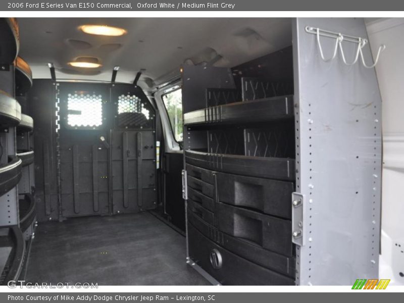 Oxford White / Medium Flint Grey 2006 Ford E Series Van E150 Commercial