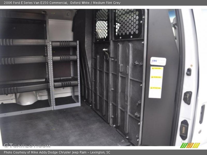 Oxford White / Medium Flint Grey 2006 Ford E Series Van E150 Commercial