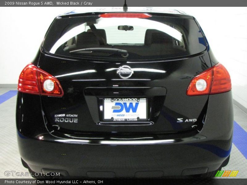 Wicked Black / Gray 2009 Nissan Rogue S AWD